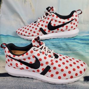Nike Roshe polka dot red and white Men's 10